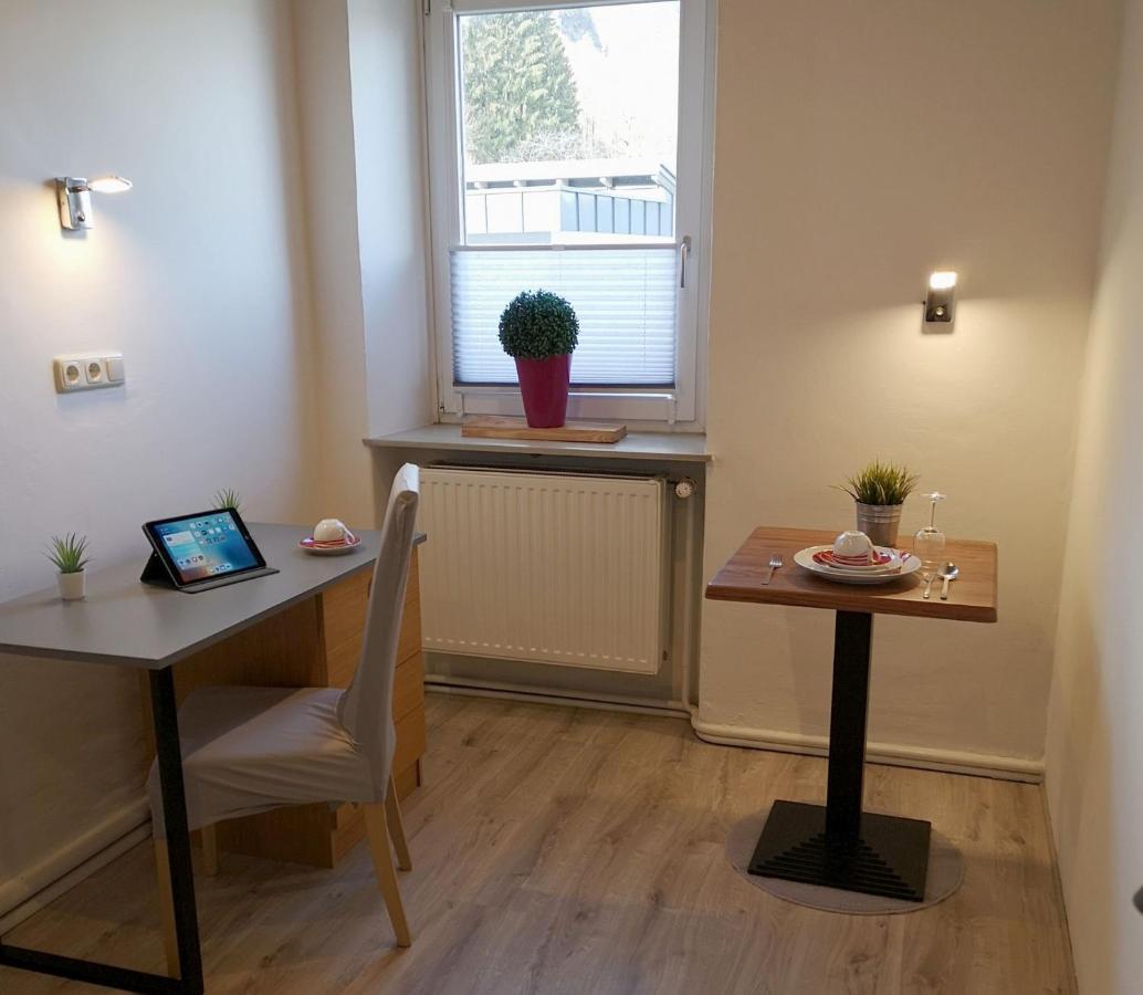 Hotel Apartment Auwirt Hallein Buitenkant foto