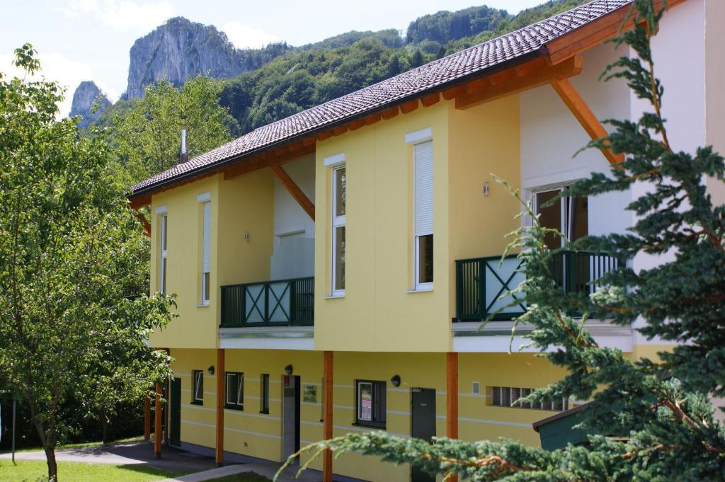 Hotel Apartment Auwirt Hallein Buitenkant foto