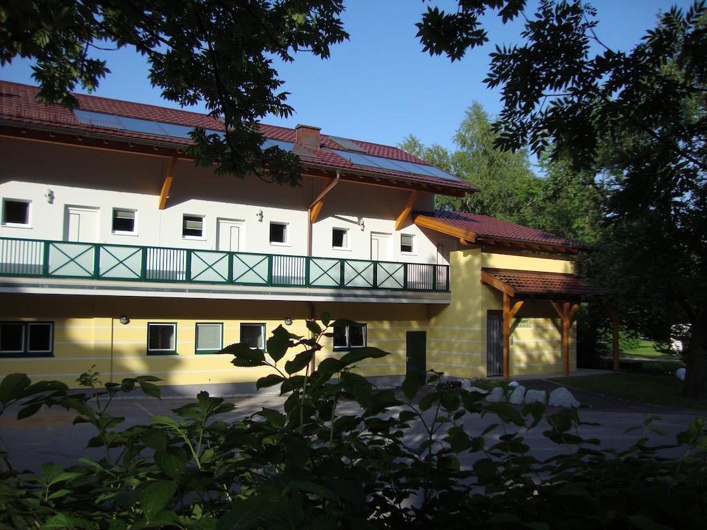 Hotel Apartment Auwirt Hallein Buitenkant foto